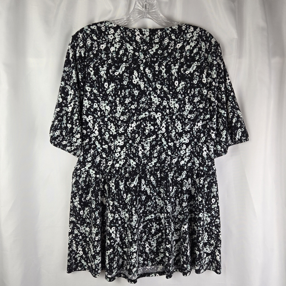 Lane Bryant Black White Blue Floral Faux Wrap Peplum Blouse Top Plus Size 14/16 - Picture 9 of 12